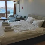 Bosphorus Menekshe Rezidances
